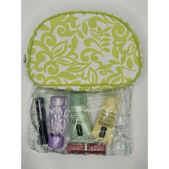 Clinique 5 pc Gift Set Lotion Foaming Soap Makeup Remover Mascara & Lipstick 01 - Picture 1 of 8